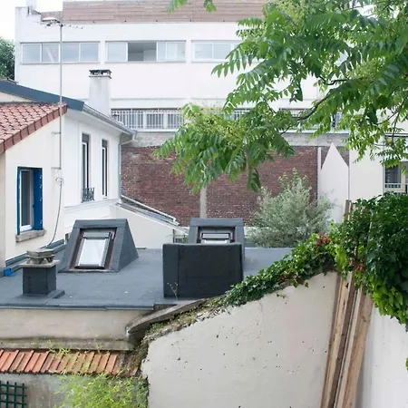 Apartament Charming Bright Studio In Paris